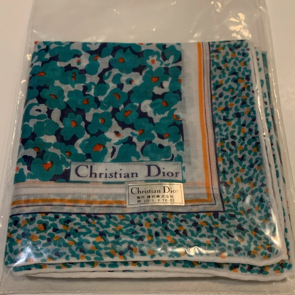 Christian Dior Scarf ladies colors to me 17 by 17